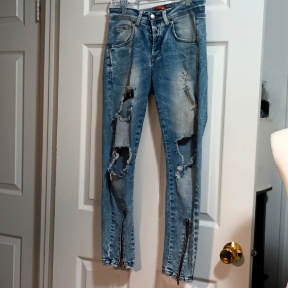 MADE IN ITALY DISTRESSED JEANS BUTTON FLY ANKLE ZIPPERS SUPER COOL